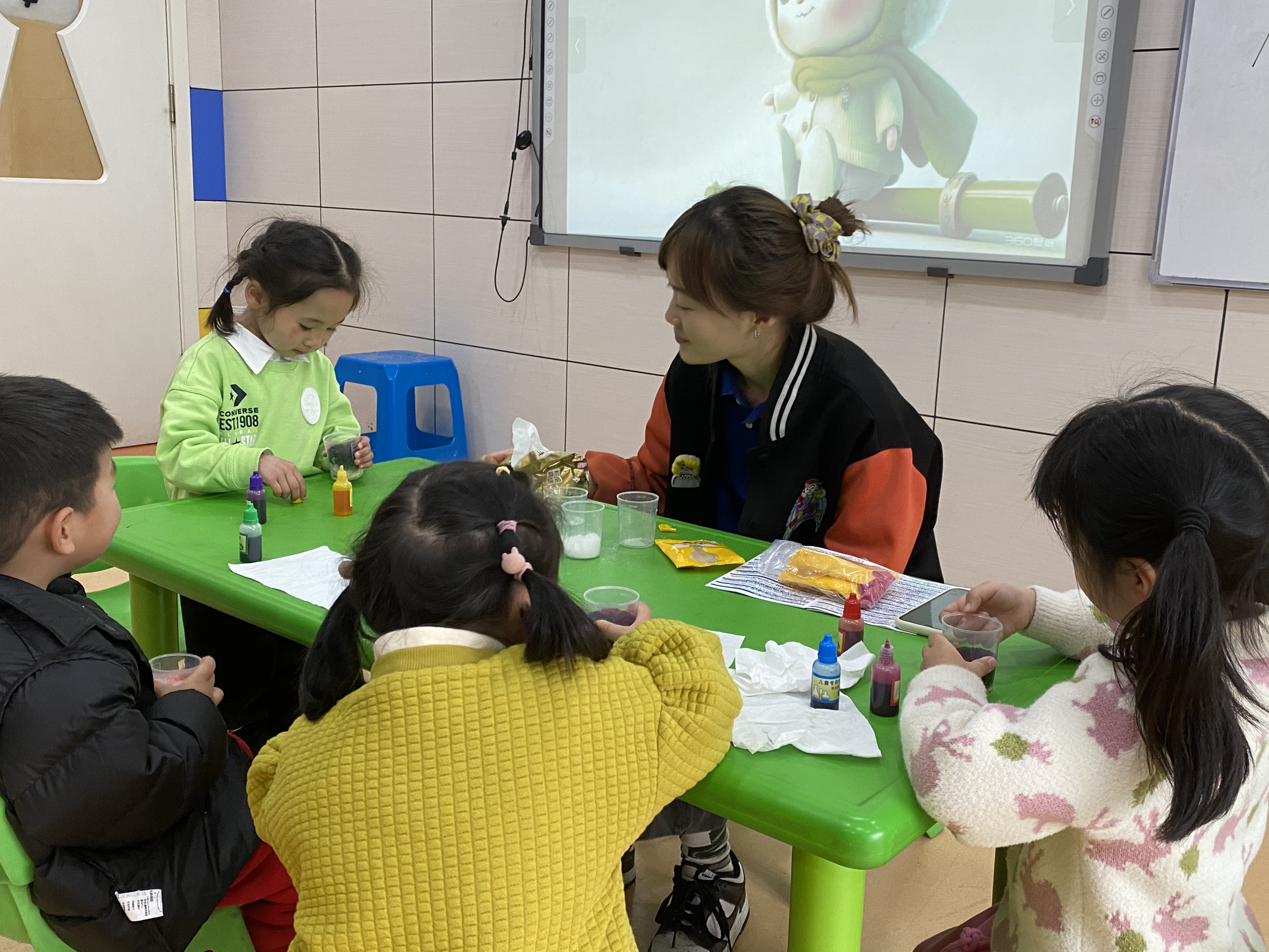 天童美语：培养孩子的逻辑性，父母应该学会