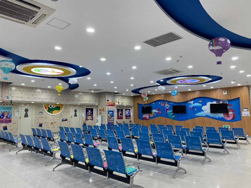 孩子英语只敢说给玩具听?沈阳天童教育:不是胆小,是怕被评价(图1) 孩子英语只敢说给玩具听?沈阳天童教育:不是胆小,是怕被评价(图1)